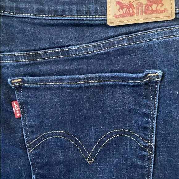 Levi's Deep Indigo Straight Leg Jeans Plus Size 16 - Picture 10 of 11